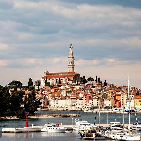 Studio App Dea In The Center Rovinj Exteriör bild