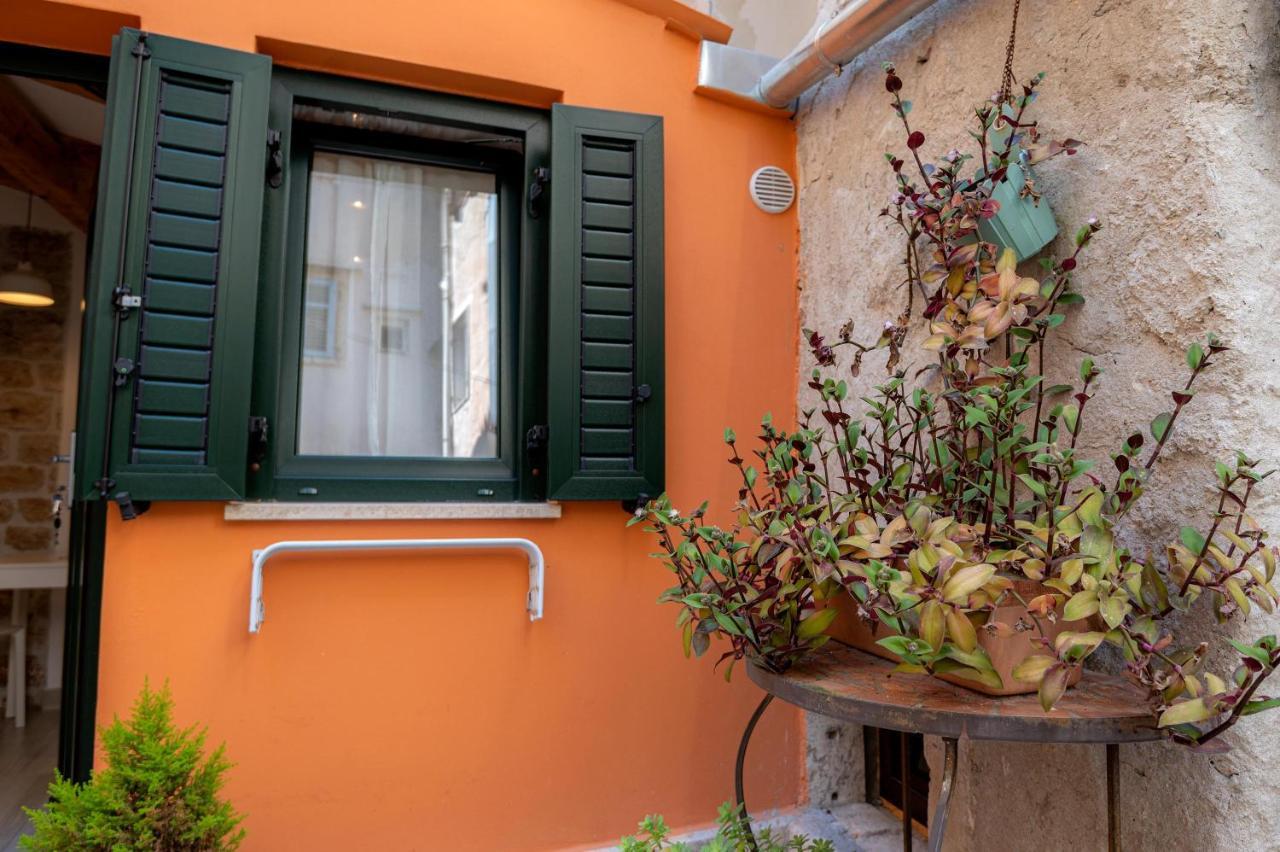 Studio App Dea In The Center Rovinj Exteriör bild